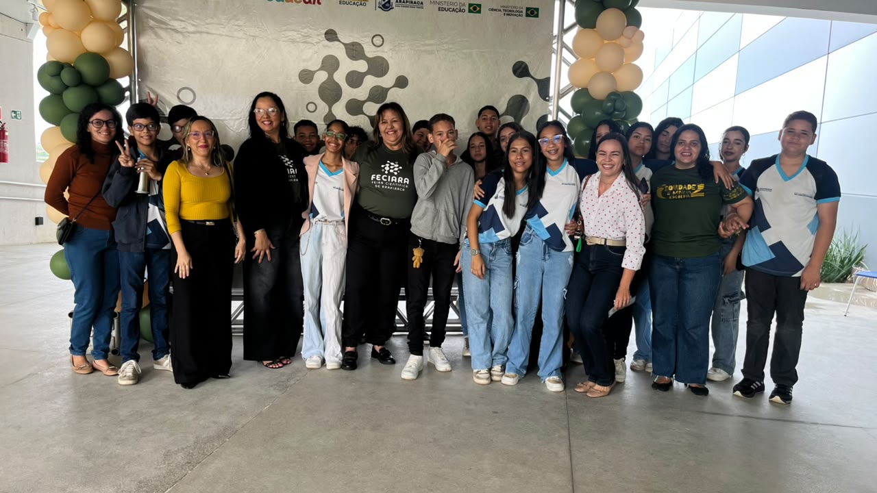 Escola Municipal Carmem Yolanda Alves Ferreira se destaca na FECIARA com projeto inovador de matemática financeira e cineclube escolar